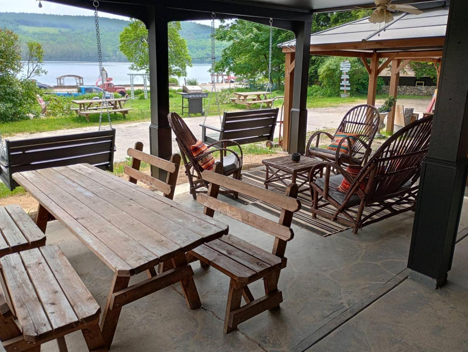 Cottage Place On Squam Lake - Suites Холдернесс Экстерьер фото